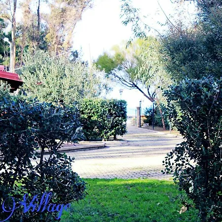 Camping Iris Village *