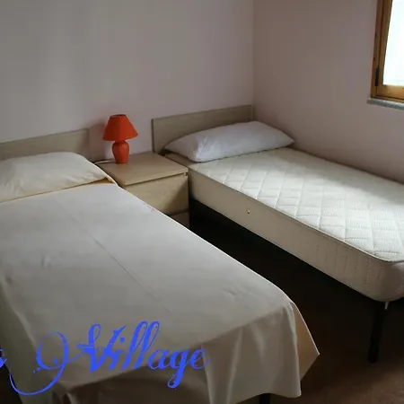 Iris Village Camping *