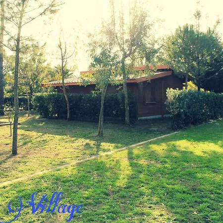 Iris Village Κάμπινγκ San Sostene